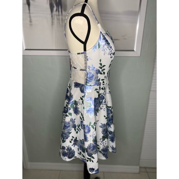 City Studio Floral-Metallic Print Mesh-Insert Skater Dress - Picture 4 of 11